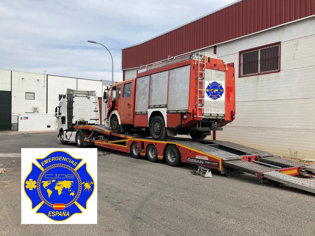 Camión de bomberos enviado a Paraguay